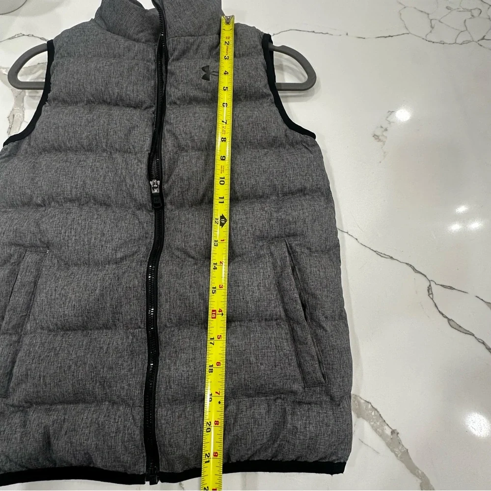 Under Armour ColdGear Puffer Vest Gray Youth Medium YMD Loose Fit with Pockets - Picture 8 of 11